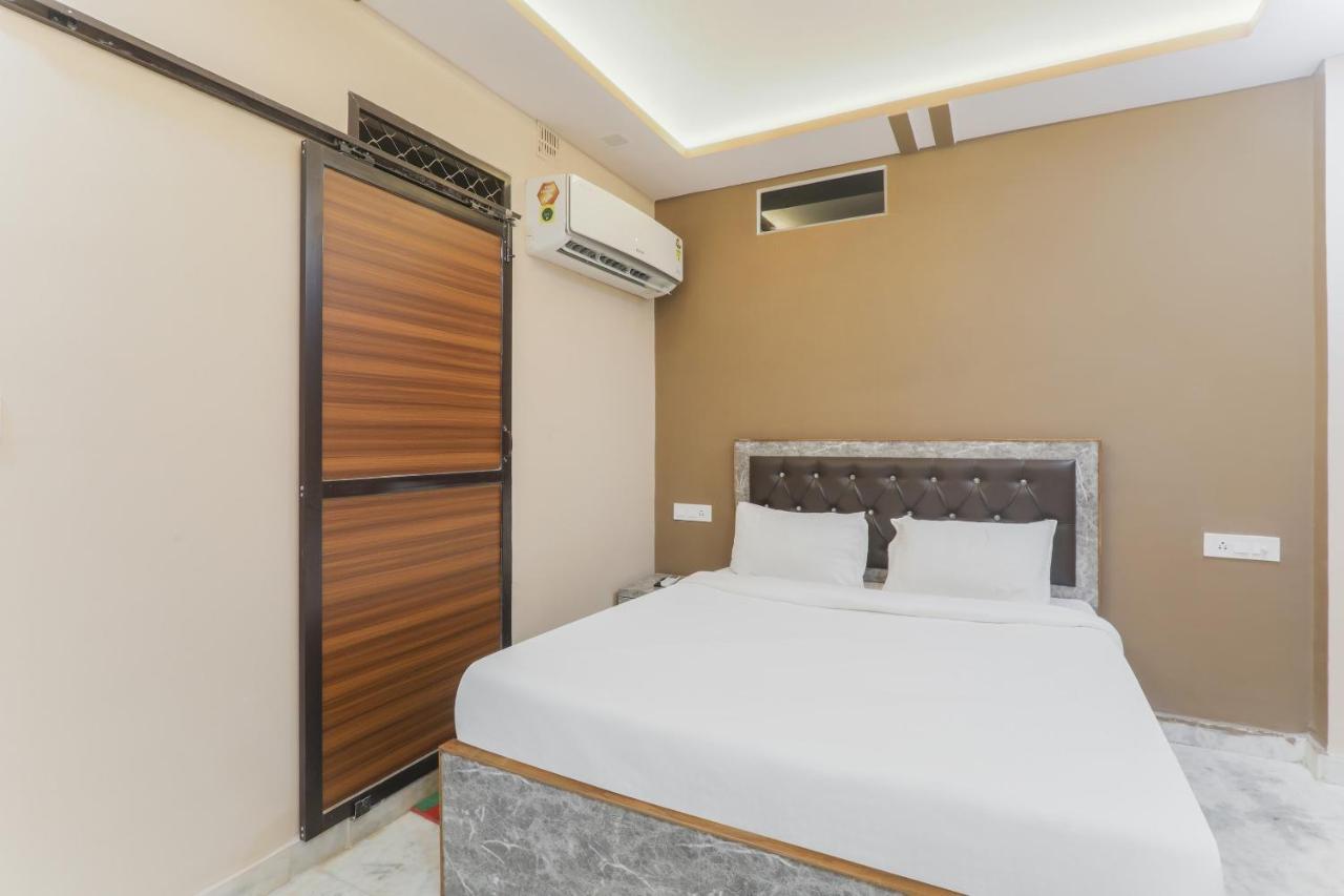 Oyo Tripureswari Guest House ปูรี ภายนอก รูปภาพ