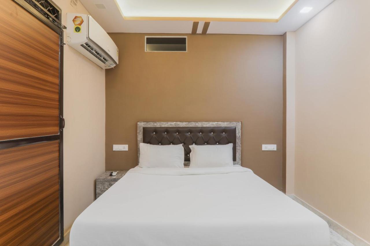 Oyo Tripureswari Guest House ปูรี ภายนอก รูปภาพ